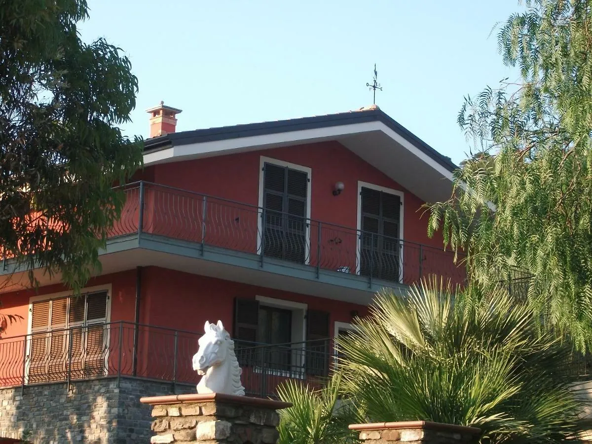Vila Agriturismo La Scuderia Molino Nuovo  0*, Molino Nuovo (Savona) Itálie